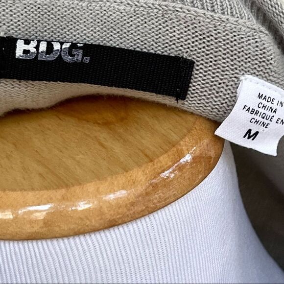 Urban Outfitters BDG Lightweight Crop Retro Style Striped Sweater M - Picture 5 of 6